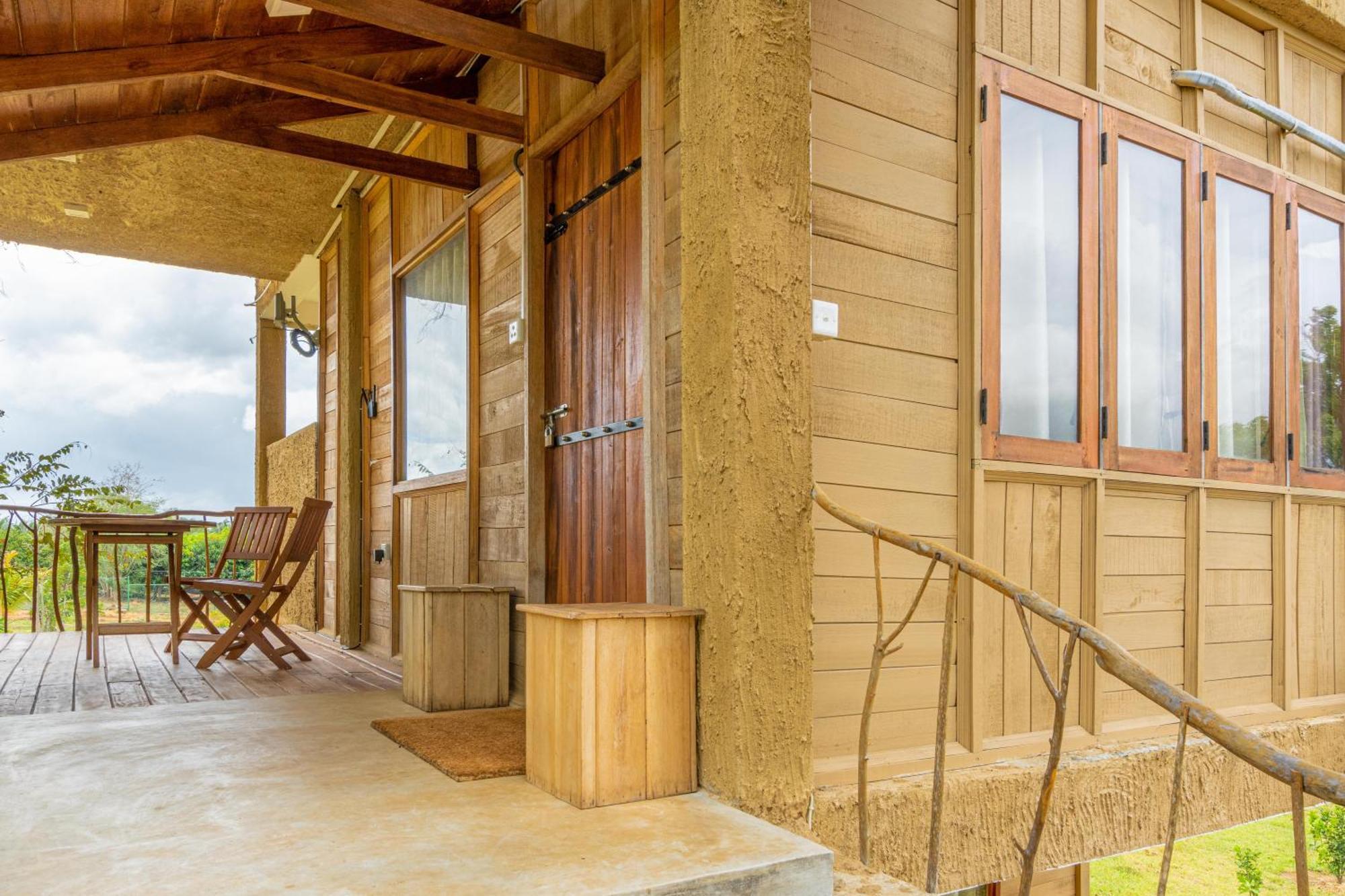 Rock Shade Chalet-